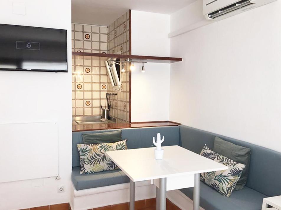 Apartamentos Albertos Santa Eularia des Riu Bagian luar foto