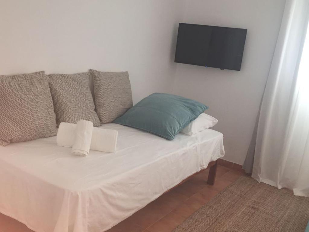 Apartamentos Albertos Santa Eularia des Riu Bagian luar foto